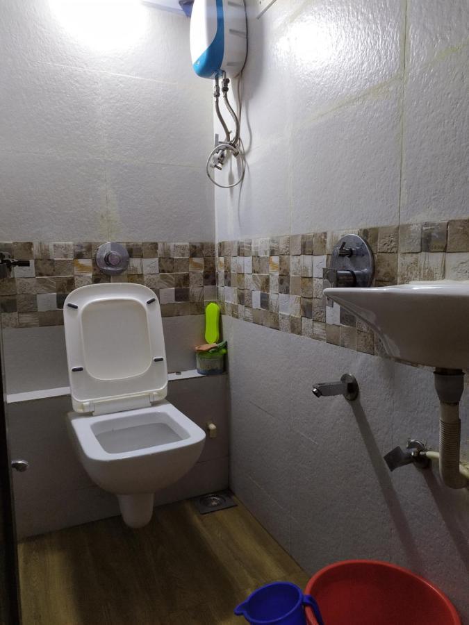 Super Dormitory Ac Deluxe Мумбаї Екстер'єр фото